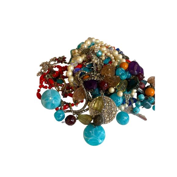 Lot I of Broken Scrap Assorted Jewelry Pieces Crafting Art 13.1 ounces - Picture 1 of 10